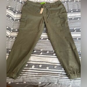 Natural Reflections green cargo pants